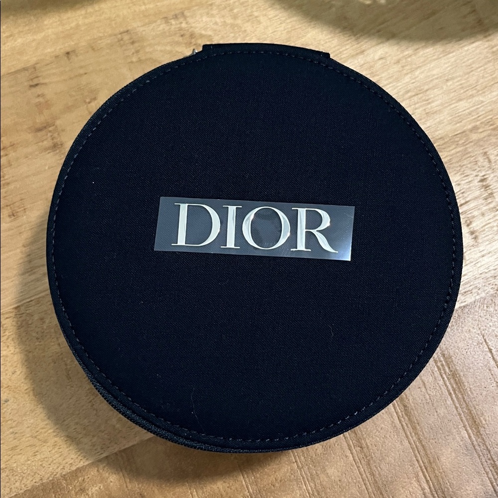 VANITY DIOR BLACK ZIPPERED CASE WITH MIRROR & 2 COMPLIMENTARY SAMPLE PARFUM-NIB - Picture 7 of 7